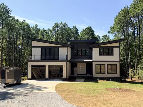 243 Hill Rd, Southern Pines, NC 28387