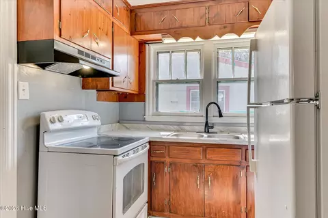 Kitchen - 1951 Olive Rd, Augusta, GA 30906 photo 2 of 4