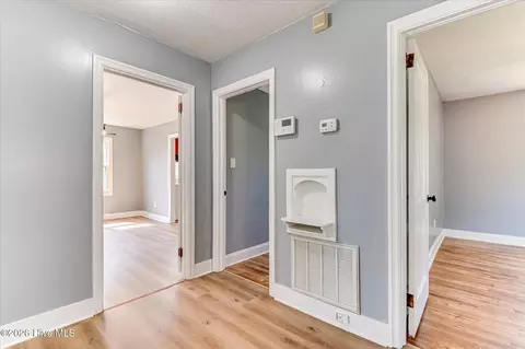 Entry Way - 1951 Olive Rd, Augusta, GA 30906 photo 2 of 4