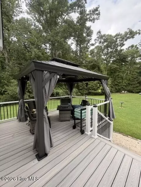 24 Teachs Cove Rd, Bath, NC 27808 photo 5