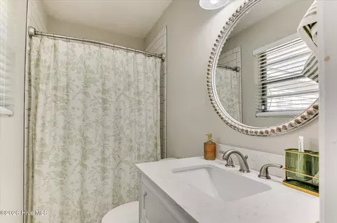 Bath - 4121 Allison Rd, Martinez, GA 30907 photo 1 of 2