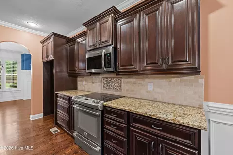 Kitchen - 965 Napiers Post Dr, Evans, GA 30809 photo 4 of 8