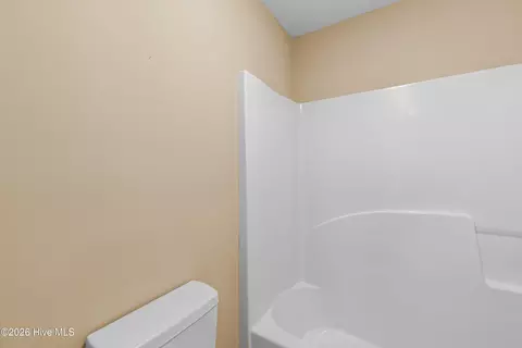Bath - 965 Napiers Post Dr, Evans, GA 30809 photo 2 of 6