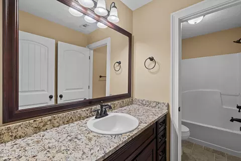 Bath - 965 Napiers Post Dr, Evans, GA 30809 photo 1 of 6