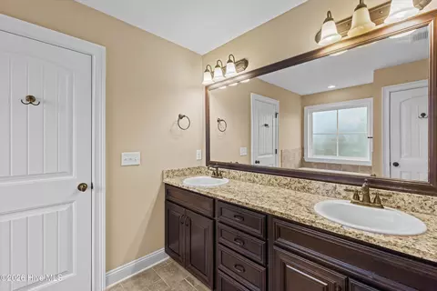 Bath - 965 Napiers Post Dr, Evans, GA 30809 photo 6 of 6