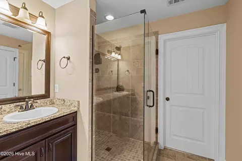 Bath - 965 Napiers Post Dr, Evans, GA 30809 photo 5 of 6