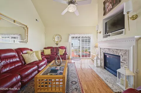 Living - 106 Pendleton Trce, Edenton, NC 27932 photo 2 of 3