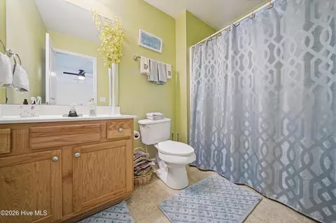 Bath - 106 Pendleton Trce, Edenton, NC 27932 photo 4 of 5