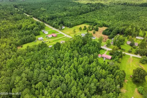 711 Lee Rd, Maple Hill, NC 28454 photo 4