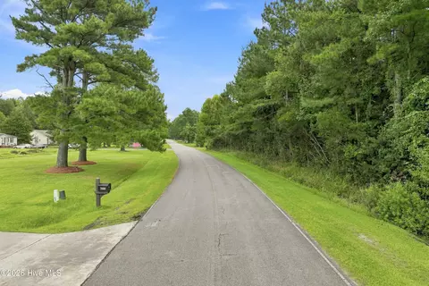 711 Lee Rd, Maple Hill, NC 28454 photo 14