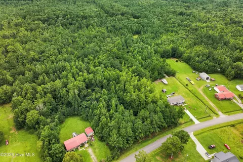 711 Lee Rd, Maple Hill, NC 28454 photo 3