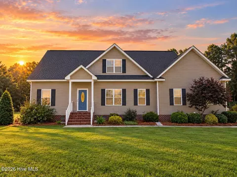 2285 Meadowlark Rd, Nashville, NC 27856