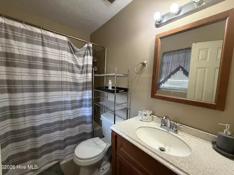 Bath - 2304 Rockview Dr, Augusta, GA 30906 photo 2 of 2