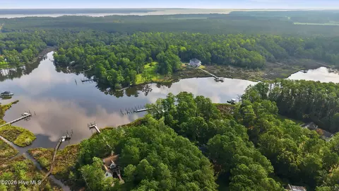 448 Bay Shores Rd, Merritt, NC 28556