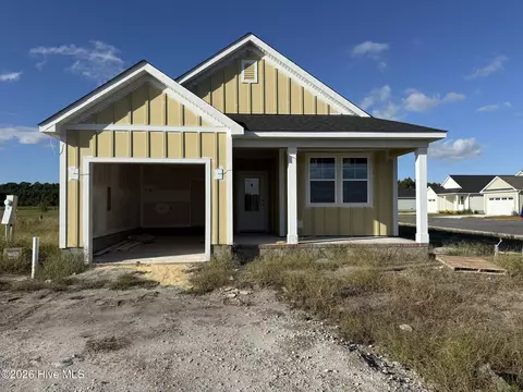203 Winters Rest Rd, Beaufort, NC 28516