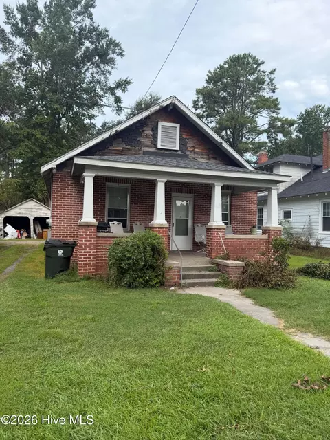 313 S Main St, Robersonville, NC 27871