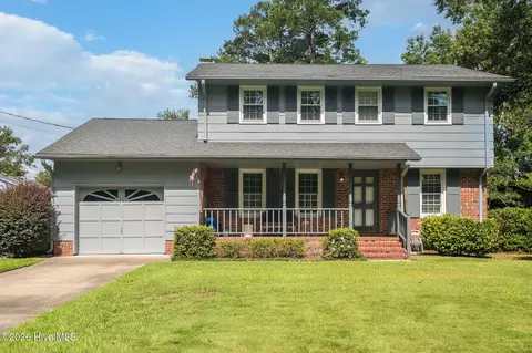 102 Brookview Dr, Jacksonville, NC 28540