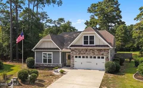 1785 Oakfield Ct SW, Ocean Isle Beach, NC 28469