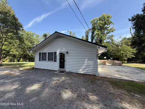 Exterior - 818 Ridge Ave, Thomson, GA 30824 photo 3 of 4