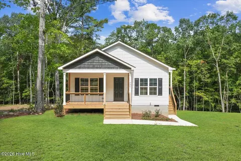 334 Chartres St, Fuquay Varina, NC 27526