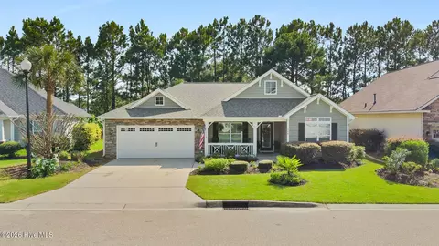 209 Palm Grove Dr, Wilmington, NC 28411
