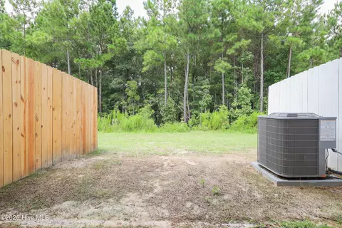 Exterior - 124 Loren Rd, Hubert, NC 28539 photo 4 of 4