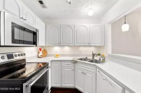 Kitchen - 320 Hiscott Ln #320, Pinehurst, NC 28374 photo 1 of 4