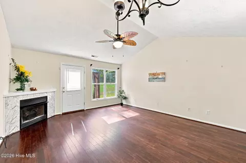 Living - 320 Hiscott Ln #320, Pinehurst, NC 28374 photo 3 of 5