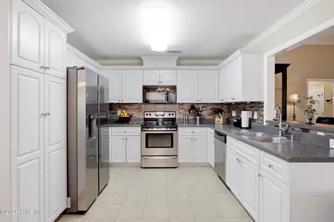 Kitchen - 4332 Regans Ln, Augusta, GA 30909 photo 2 of 3