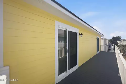 Exterior - 1601 E Main St, Sunset Beach, NC 28468 photo 8 of 11