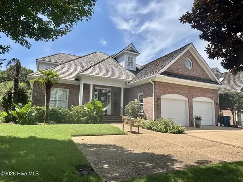 1916 Inverness Ln, Wilmington, NC 28405