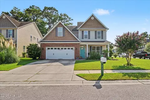 402 Lady Bug Ln, Wilmington, NC 28411