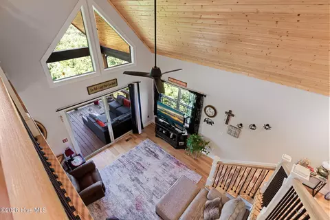 Entry Way - 455 Point Overlook Trl, Murphy, NC 28906 photo 5 of 8