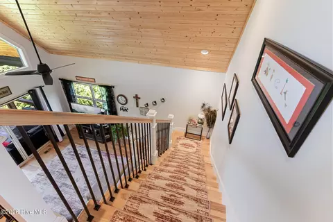 Entry Way - 455 Point Overlook Trl, Murphy, NC 28906 photo 7 of 8