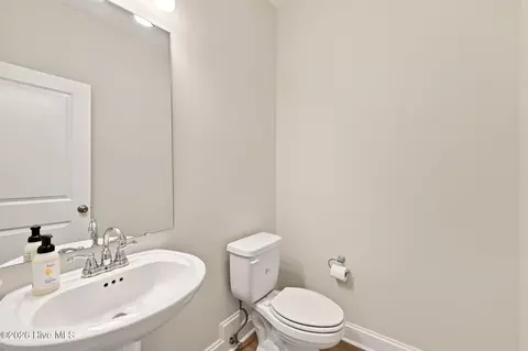Bath - 281 E Maritt St, Hampstead, NC 28443 photo 3 of 3