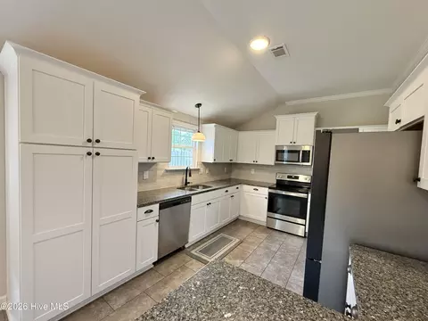 Kitchen - 911 Goodale Dr, Augusta, GA 30909 photo 3 of 4
