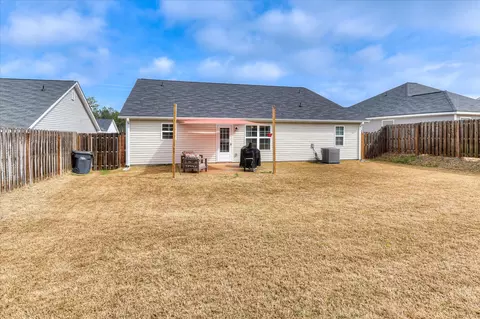 Exterior - 911 Goodale Dr, Augusta, GA 30909 photo 7 of 12