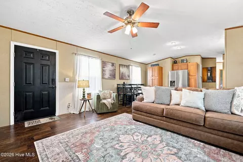 Entry Way - 7175 County Home Rd, Ayden, NC 28513 photo 1 of 1