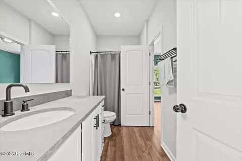 Bath - 540 Prosperity Ln, Pinebluff, NC 28373 photo 3 of 5