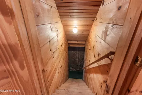Entry Way - 960 Ogreeta Rd, Murphy, NC 28906 photo 12 of 13