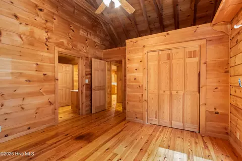Bedroom - 960 Ogreeta Rd, Murphy, NC 28906 photo 3 of 11