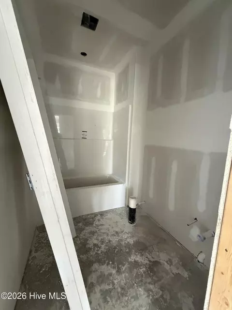Bath - 823 Tupelo Tree Dr, Hubert, NC 28539 photo 1 of 1