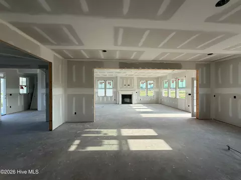 Living - 823 Tupelo Tree Dr, Hubert, NC 28539 photo 5 of 5