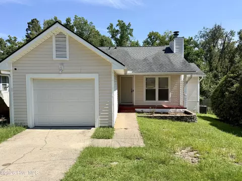 1375 Worstead Dr, Fayetteville, NC 28314