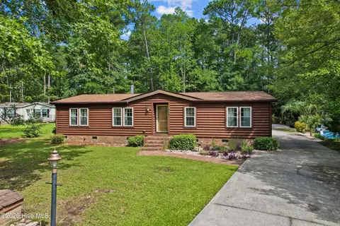 227 Ocean Forest Dr NW, Calabash, NC 28467