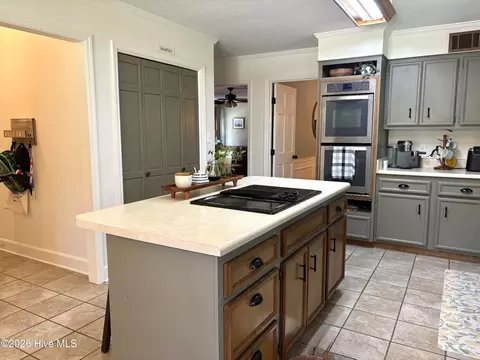 Kitchen - 523 Brandermill Rd, Evans, GA 30809 photo 2 of 3