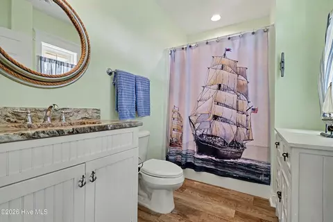 Bath - 141 Cove Side Ln, Hampstead, NC 28443 photo 6 of 6