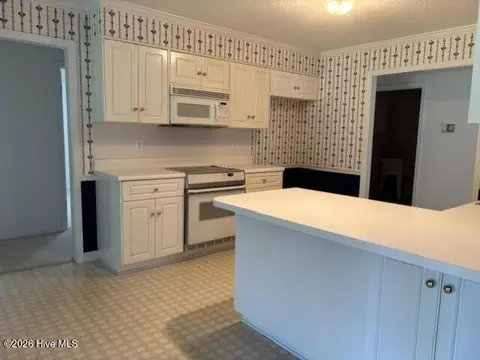 Kitchen - 4789 Hardy Mcmanus Rd, Evans, GA 30809 photo 1 of 1