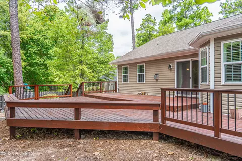 Exterior - 17 Cypress Ln, Pinehurst, NC 28374 photo 6 of 10