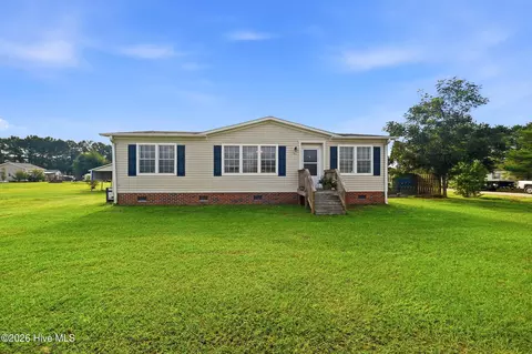 71 Gobbler Ct, Rocky Point, NC 28457
